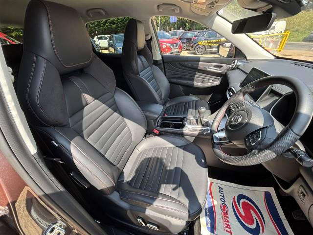 2024 MG HS 1.5 Trophy