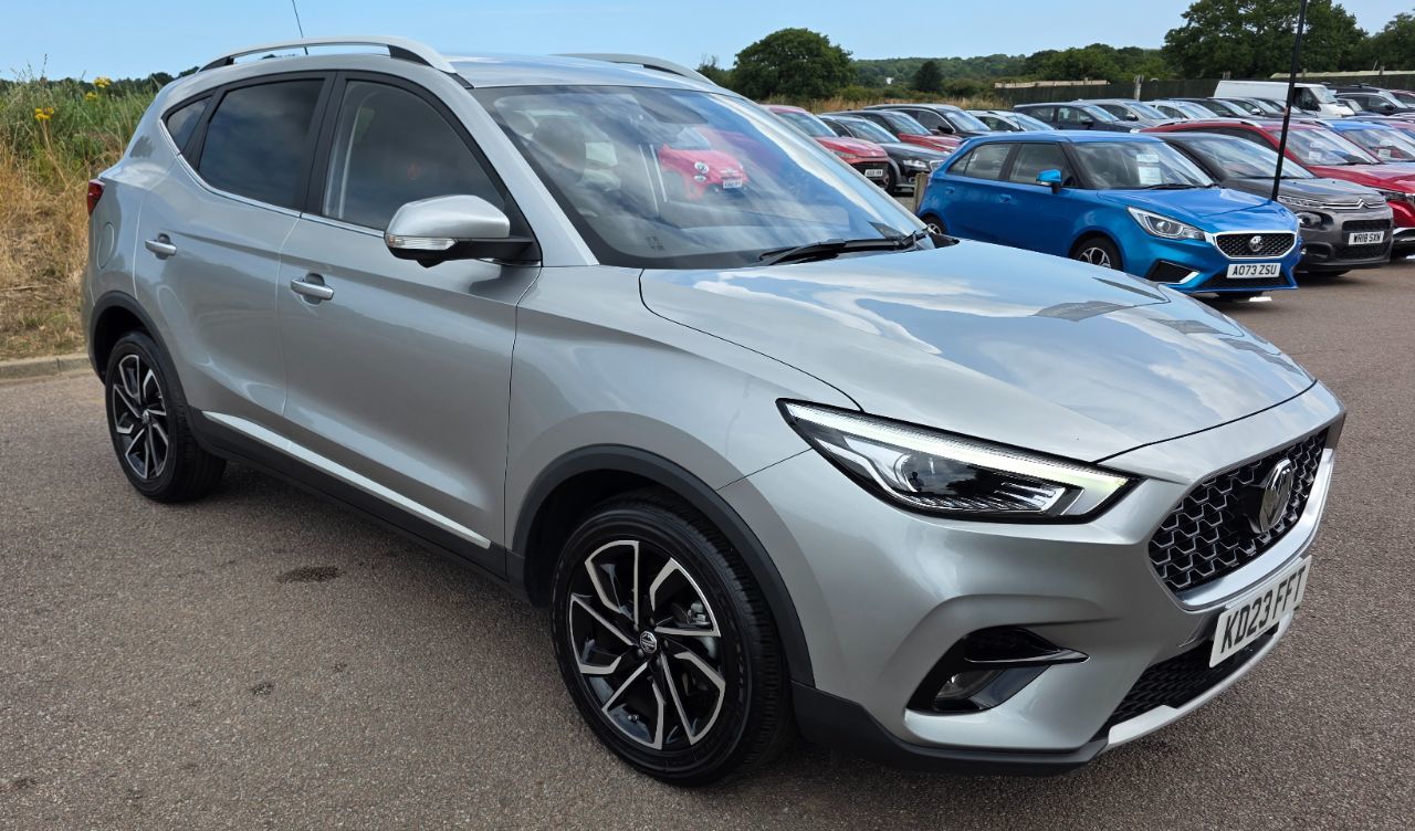 2023 MG ZS