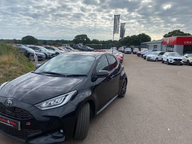 2022 Toyota Yaris 1.5 Gr Sport Hev Cvt