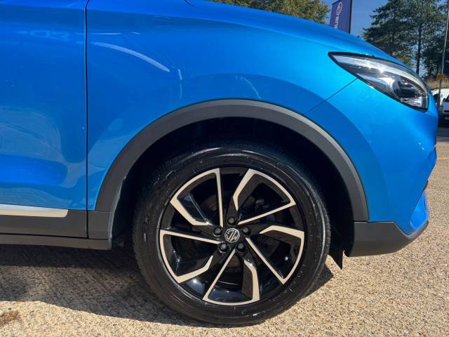 2023 MG ZS New Exclusive 1.5 DOHC VTI-tech (Manual)