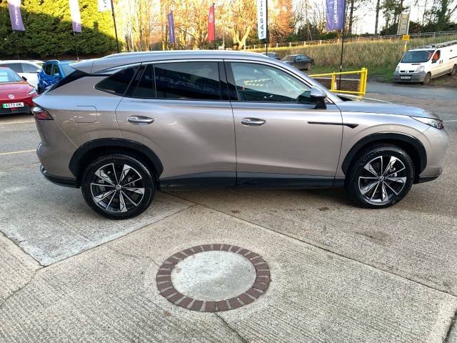 2024 MG HS 1.5 Trophy