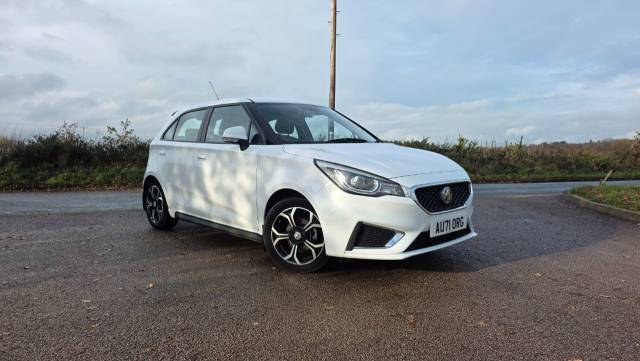 2021 MG MG3 Exclusive NAV