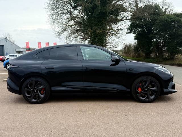 2025 MG IM 6 100 Launch Edition