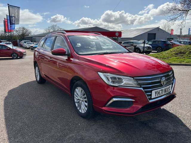 MG 5 Exclusive Electric Red