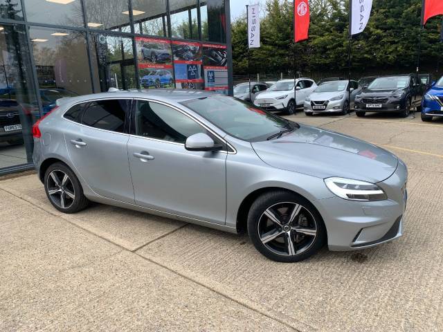 2018 Volvo V40 1.5 R-Design T3 Auto