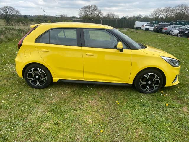 2022 MG MG3 Exclusive NAV