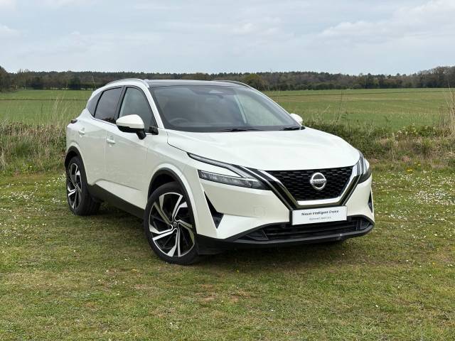 Nissan Qashqai 1.3 Dig-t Mhb 158 Tkna+ Xtrc 4wd Hatchback Petrol Pearl White