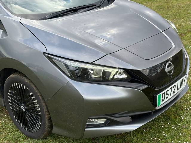 2022 Nissan Leaf N-Connecta