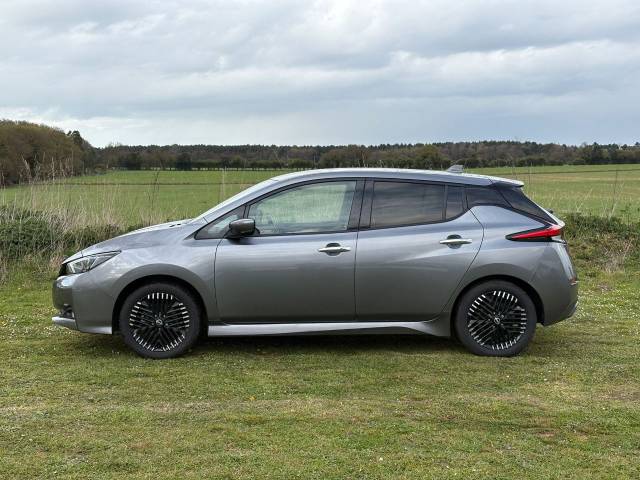 2022 Nissan Leaf N-Connecta