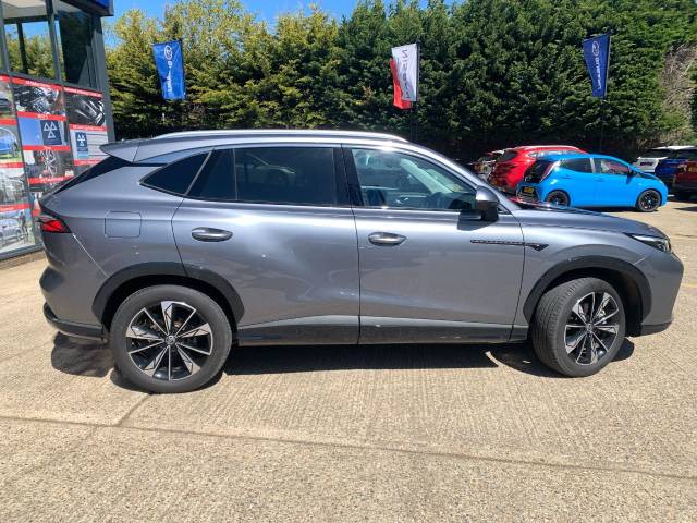 2025 MG HS 1.5 Trophy Auto