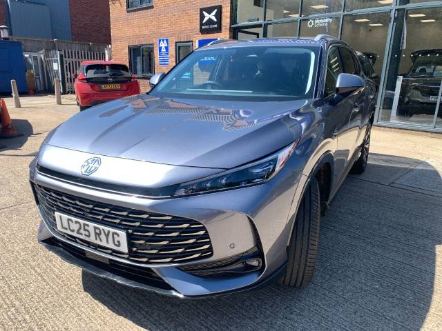 2025 MG HS 1.5 Trophy Auto