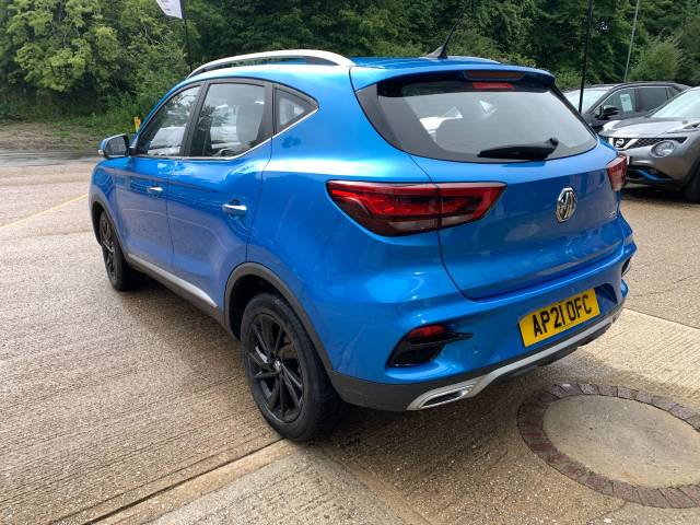2021 MG ZS New Exclusive 1.5 DOHC VTI-tech (Manual)