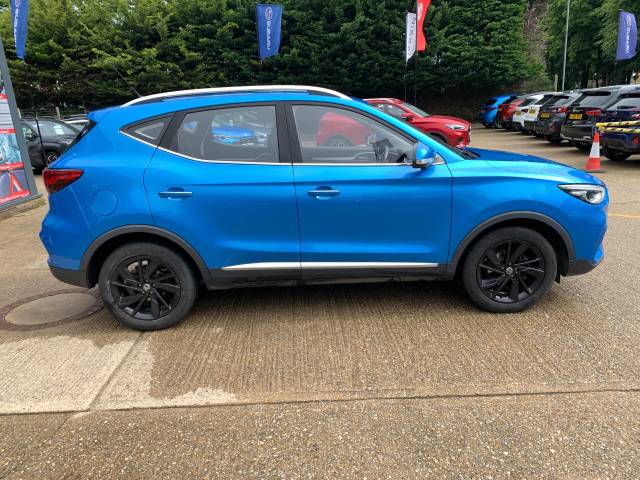 2021 MG ZS New Exclusive 1.5 DOHC VTI-tech (Manual)