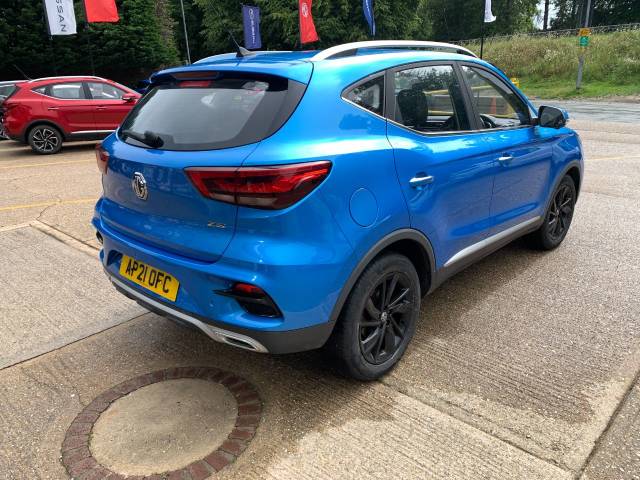 2021 MG ZS New Exclusive 1.5 DOHC VTI-tech (Manual)