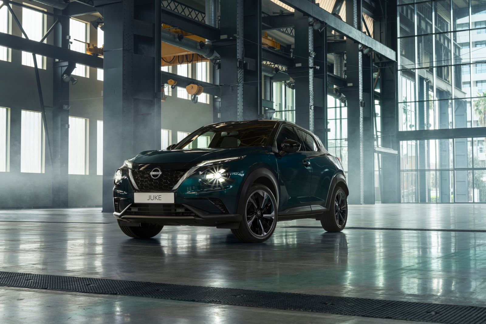 NISSAN JUKE 1.6 Hybrid Pulse Edition 5dr Auto